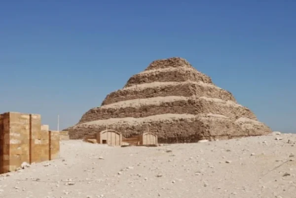 Day Tour to Pyramids, Memphis and Sakkara - Image 7